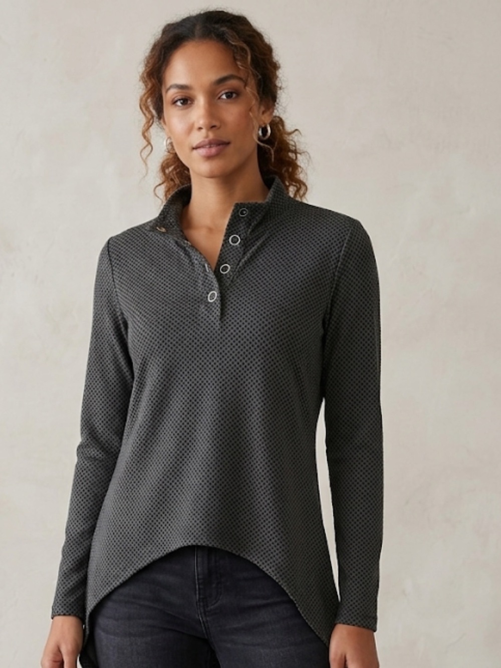 Merrell Charcoal Textured Long-Sleeve Henley snaps NWOT large performance wear